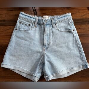Abercrombie high rise dad shorts